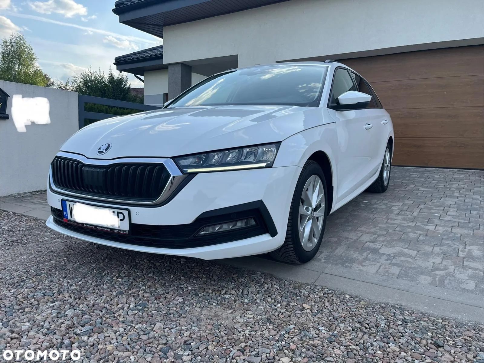 Skoda Octavia 2.0 TDI Ambition DSG - 1