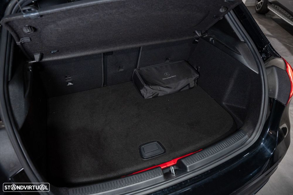 Mercedes-Benz A 250 e AMG Line - 34