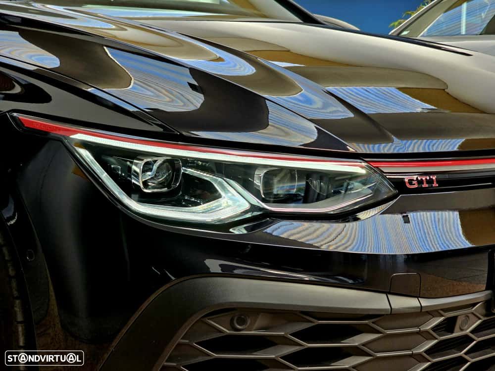 VW Golf 2.0 TSI GTI Clubsport 45 Years DSG - 6