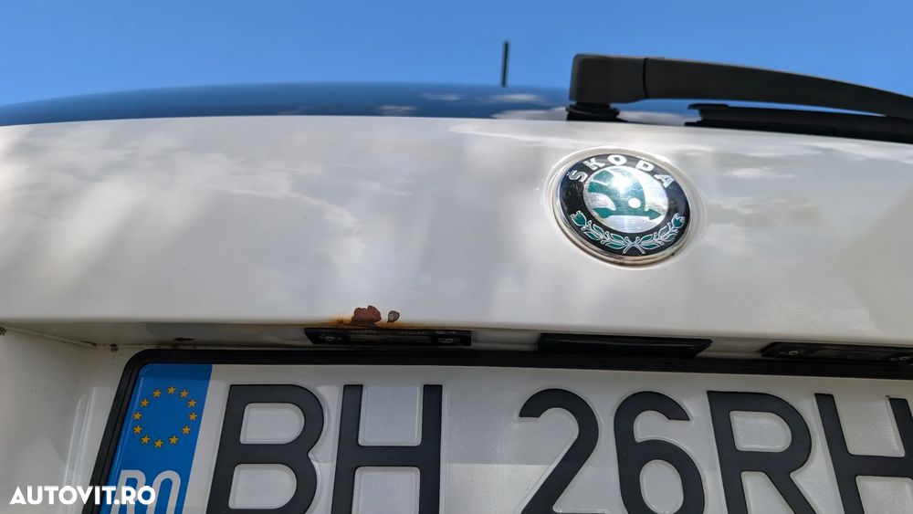 Skoda Octavia 2.0 TDI DPF 4x4 DSG Scout - 10