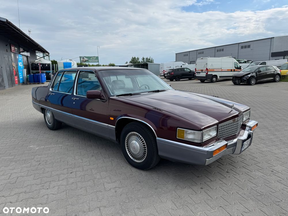 Cadillac Deville - 1