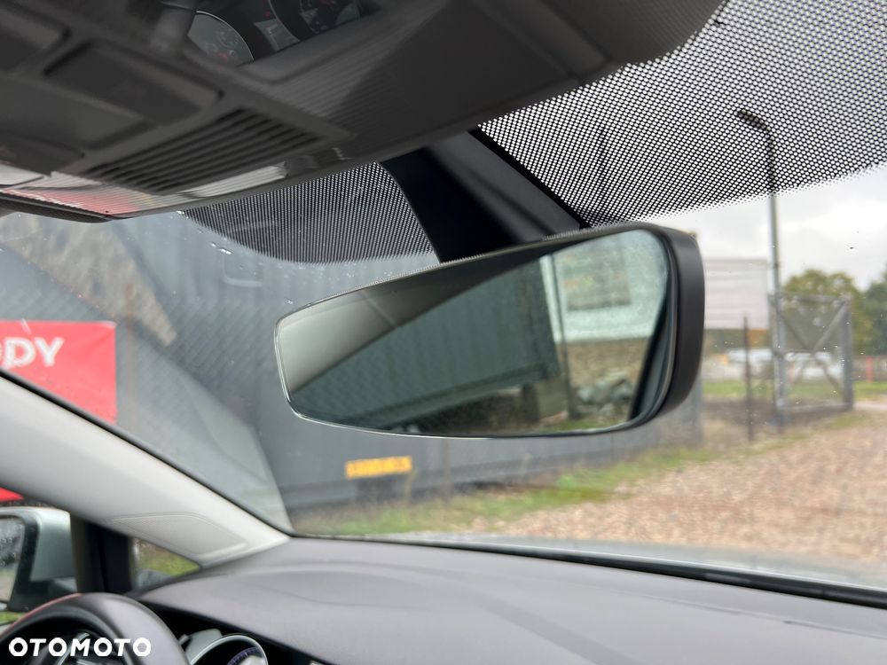 Volkswagen Golf 1.4 TSI (BlueMotion Technology) DSG Highline - 28