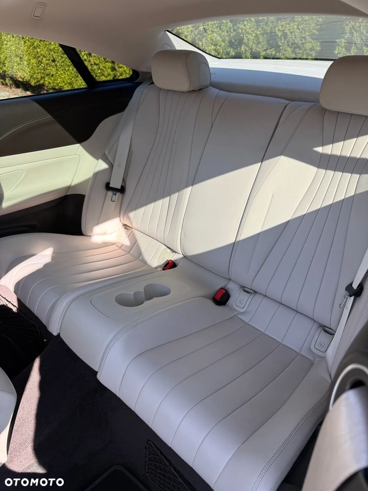 Mercedes-Benz Klasa E 220 d 4-Matic 9G-TRONIC - 10