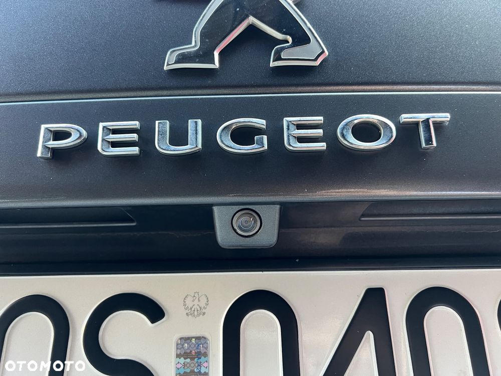 Peugeot Traveller - 23