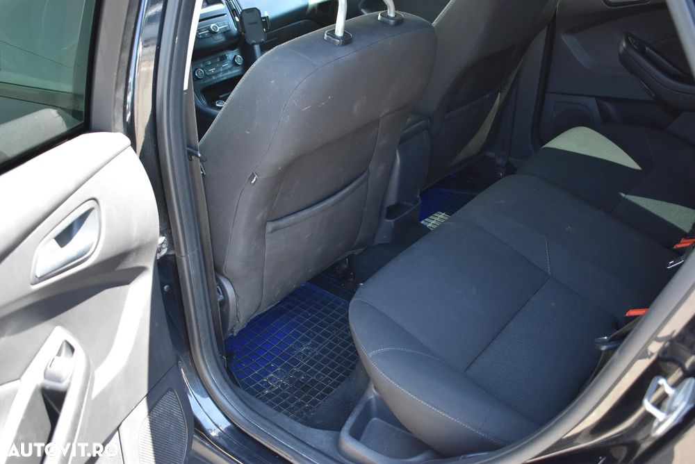 Ford Focus 1.6 TDCI DPF Trend - 17