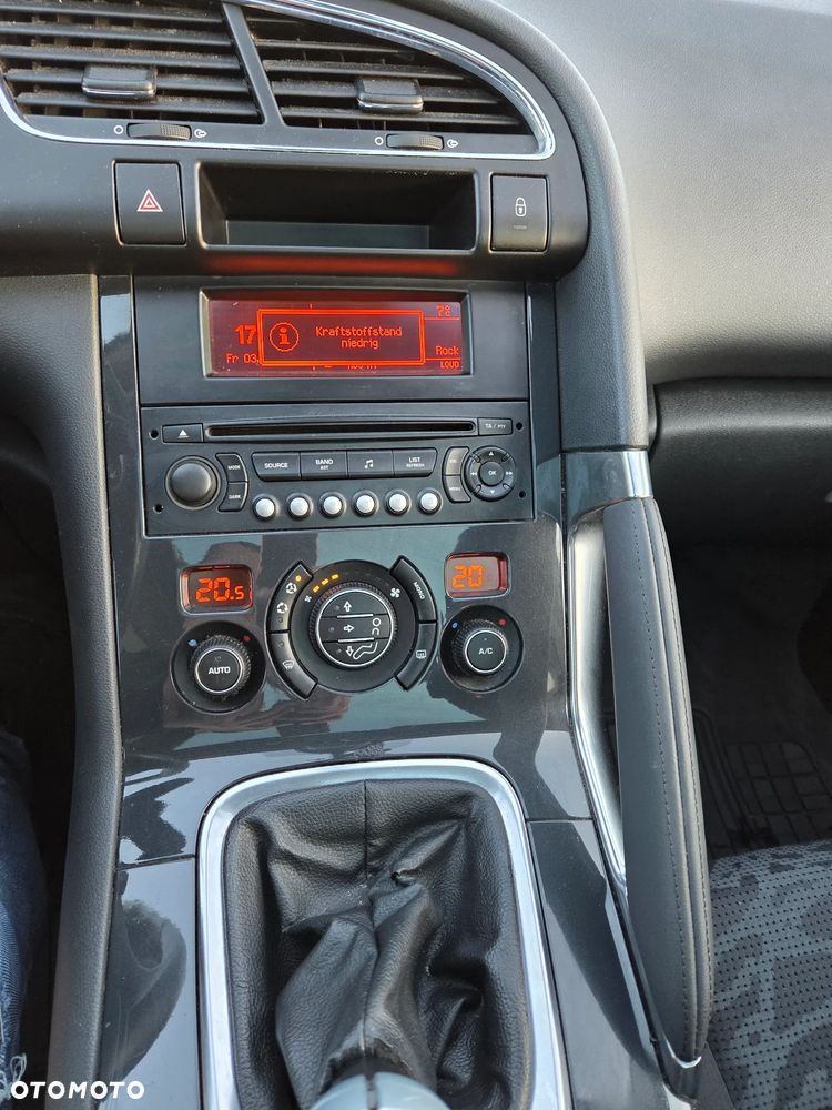 Peugeot 3008 1.6 Active - 11