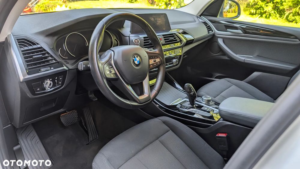 BMW X3 xDrive20i GPF Advantage - 12