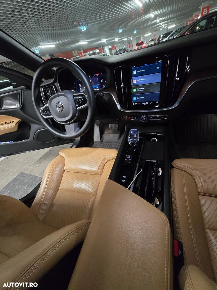 Volvo V60 V60CC B5 MHEV AT AWD Ultimate Bright - 9