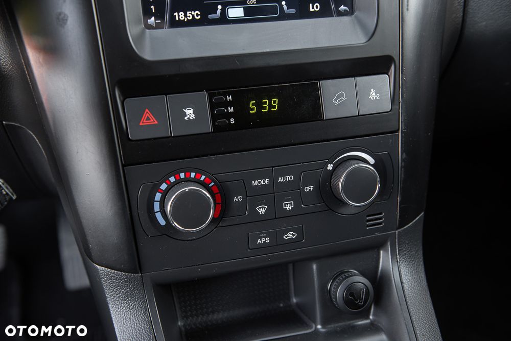 Chevrolet Captiva - 21
