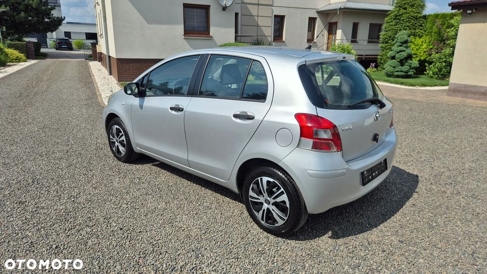 Toyota Yaris 1.0 VVT-i - 3