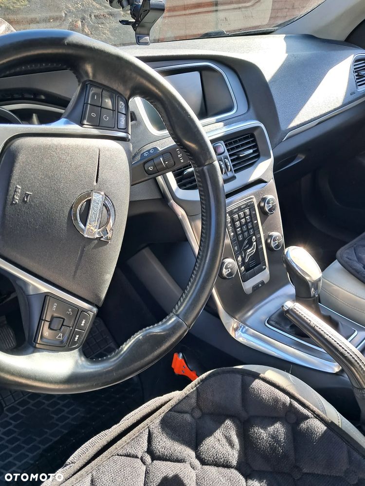 Volvo V40 D2 - 7