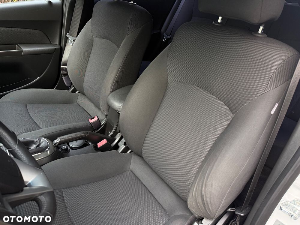 Chevrolet Cruze 1.7 D LT+ Premium - 33