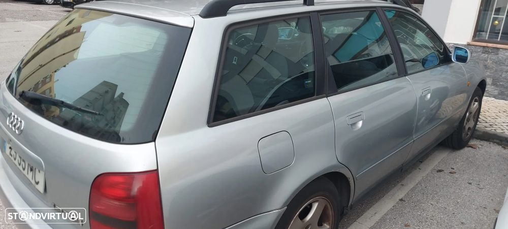 Audi A4 Avant 1.9 TDI Sport EC - 2