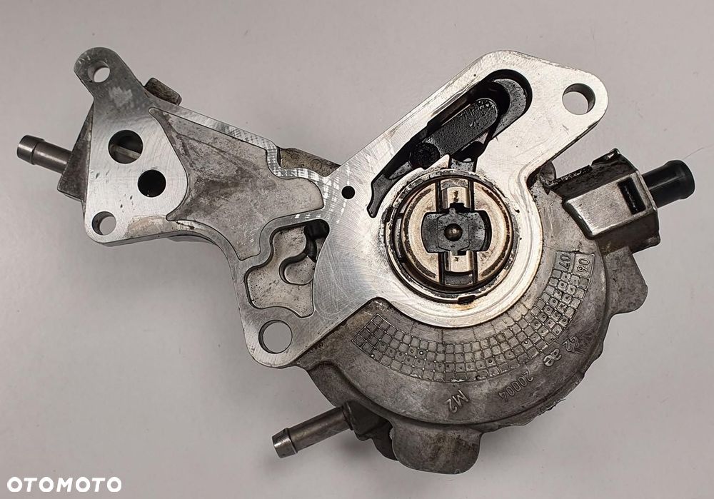 POMPA VACU VACUM AUDI A4 B7 1.9 TDI 038145209N - 1