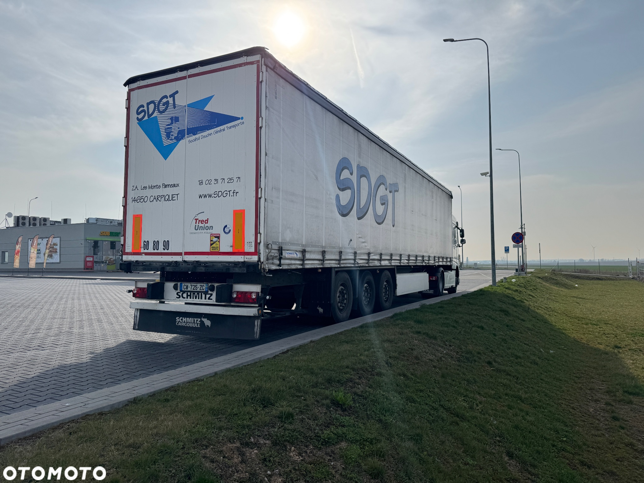 Schmitz Cargobull Standard  * SAF *  Oś podnoszona * Sprowadzona - 2