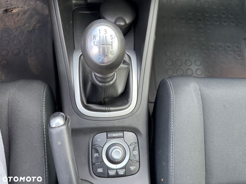 Renault Megane ENERGY dCi 110 Start & Stop Bose Edition - 21