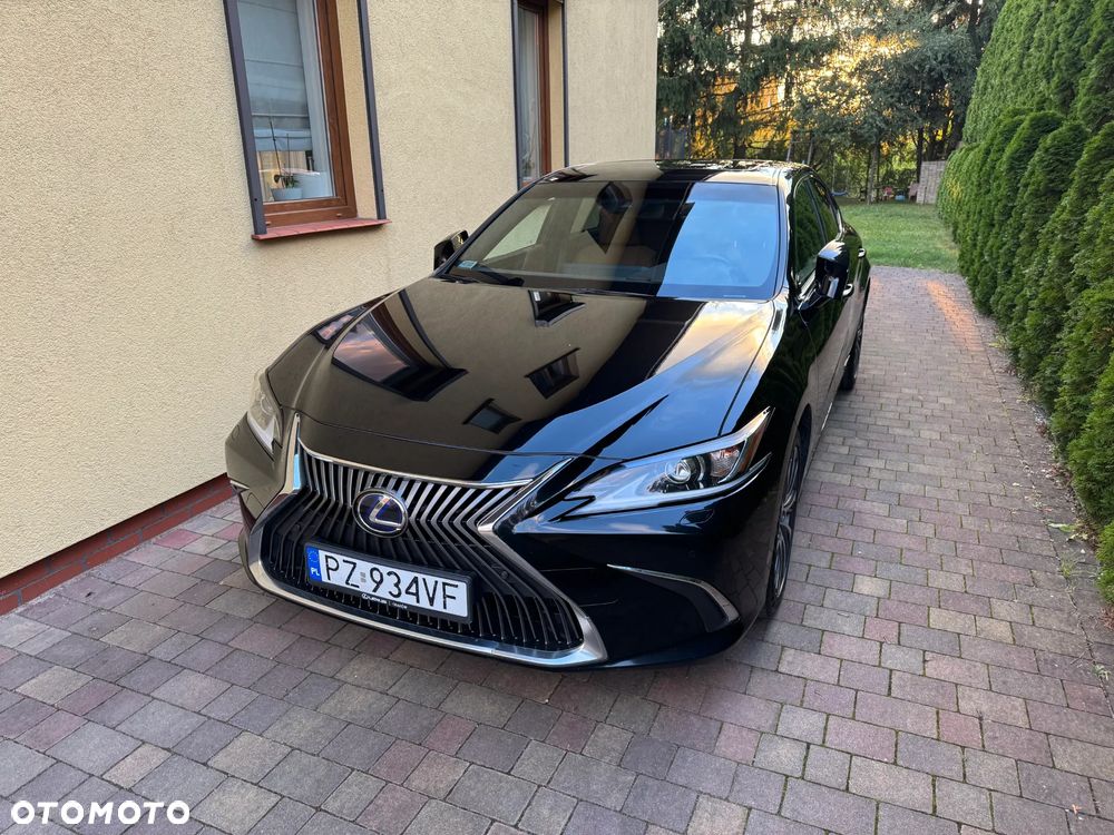 Lexus ES 300h Business Edition - 7