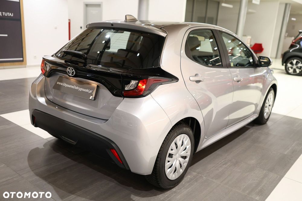 Toyota Yaris - 13