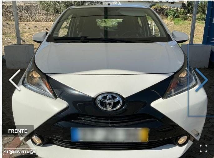 Toyota Aygo 1.0 X-Play - 1