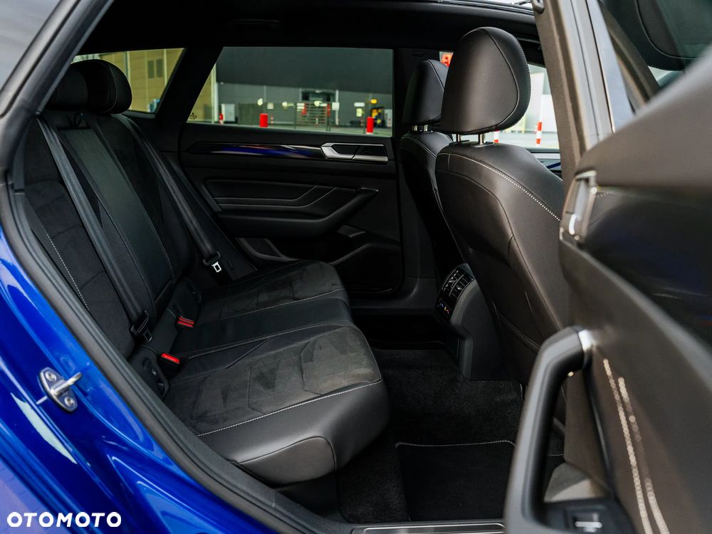 Volkswagen Arteon 2.0 TSI DSG R-Line - 28