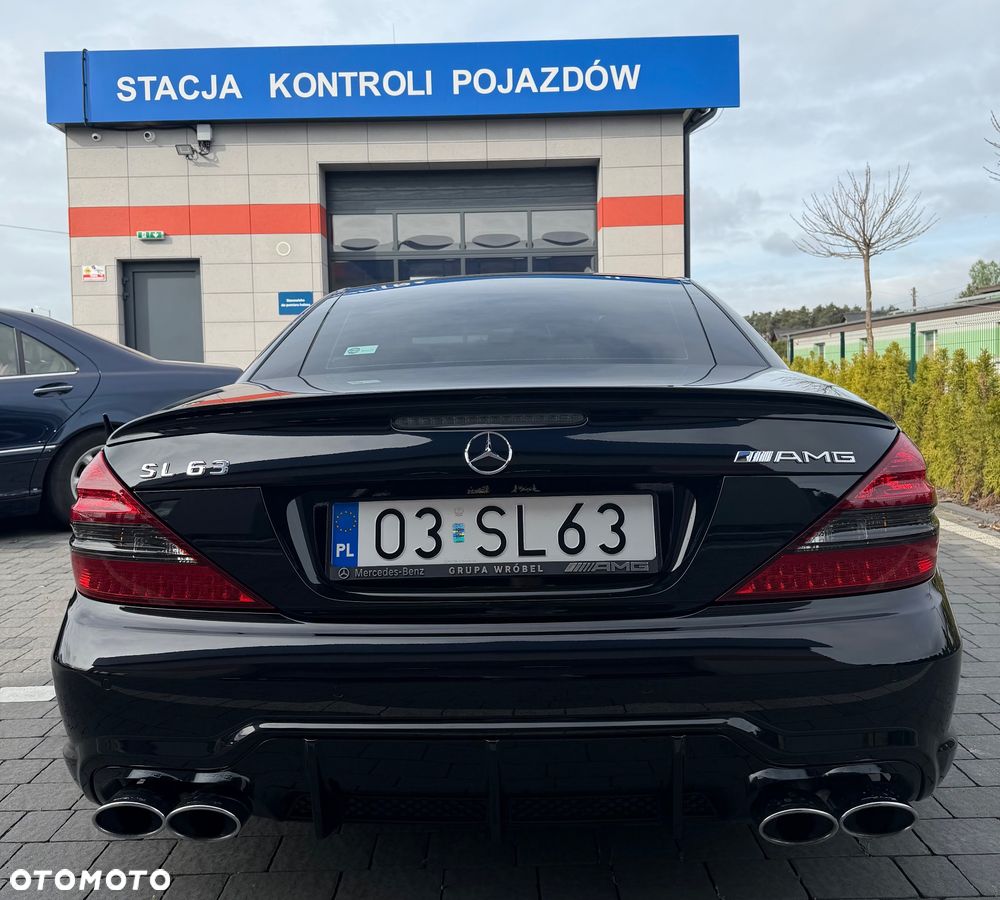 Mercedes-Benz SL 63 AMG - 5