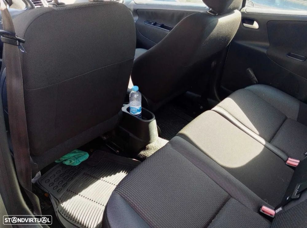 Peugeot 207 1.6 HDi 99g - 5