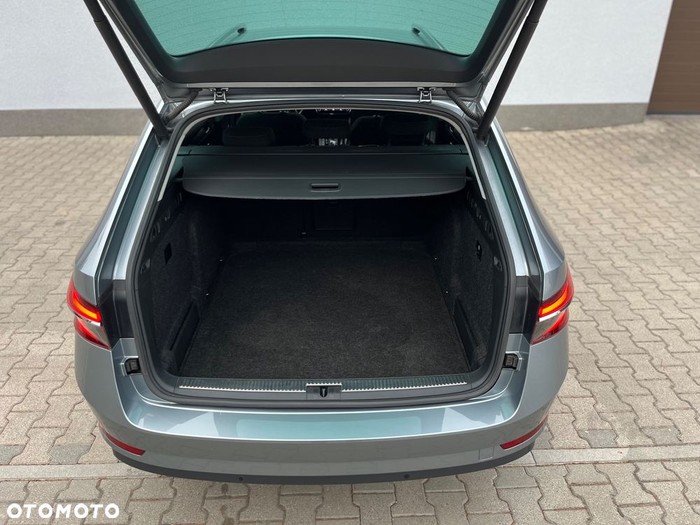 Skoda Superb 2.0 TDI Style DSG - 15