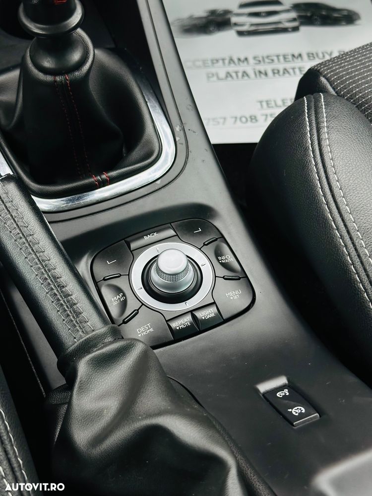 Renault Megane Sport Tourer 1.5 dCi GT Line - 31