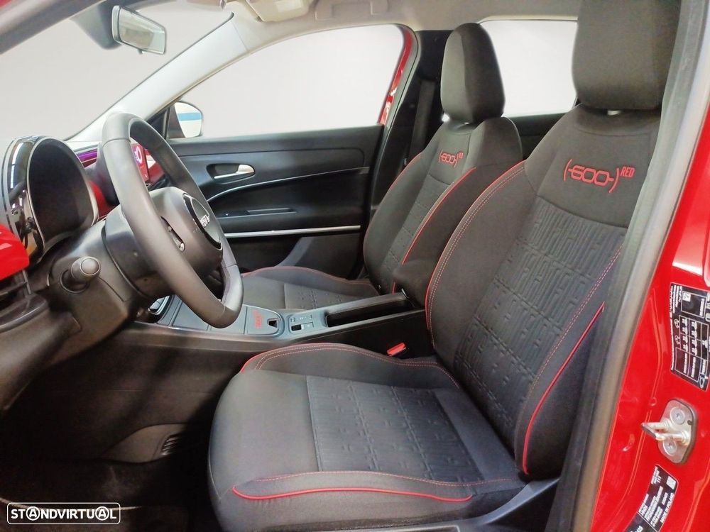 Fiat 600e 54 kWh (RED) - 7