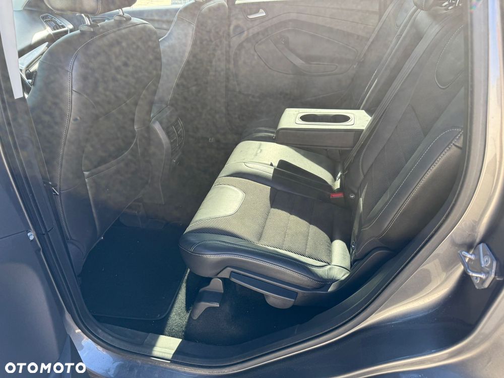 Ford Kuga 2.0 TDCi 2x4 SYNC - 13