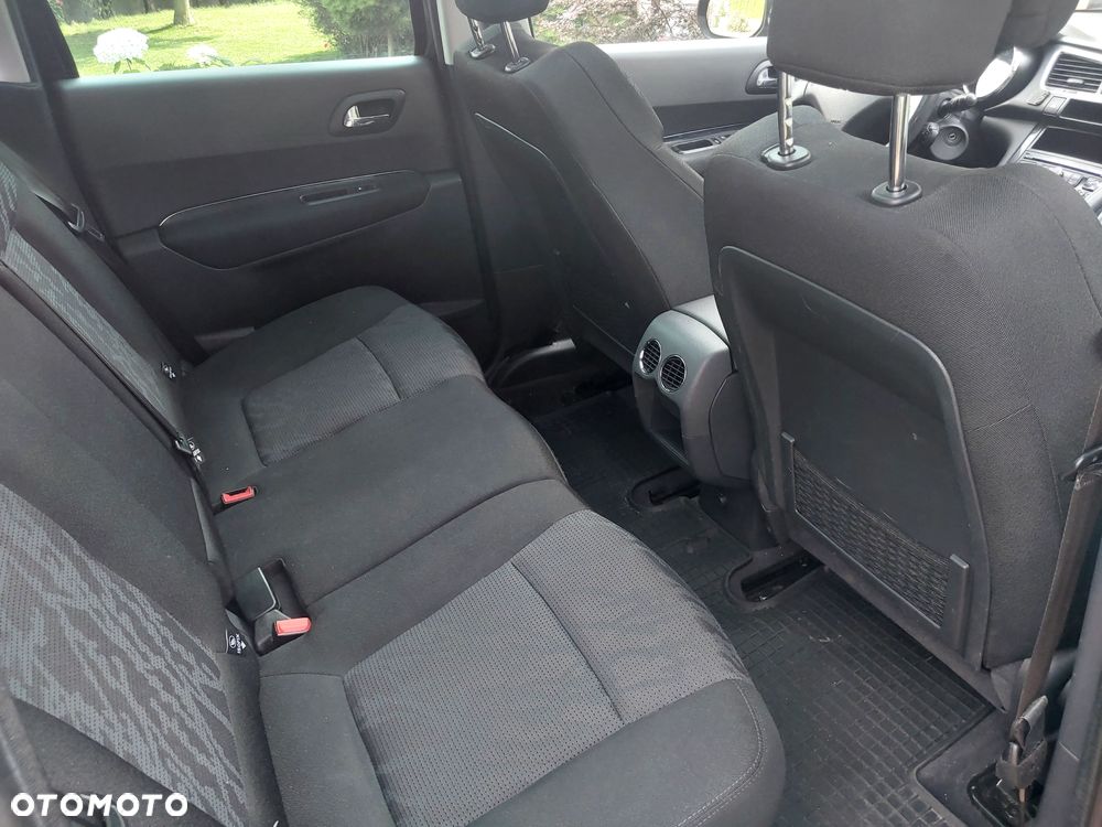 Peugeot 3008 1.6 HDi Premium - 6