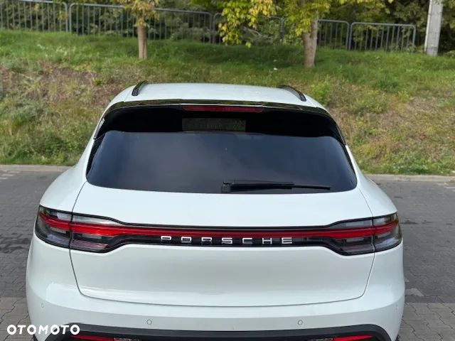Porsche Macan - 2