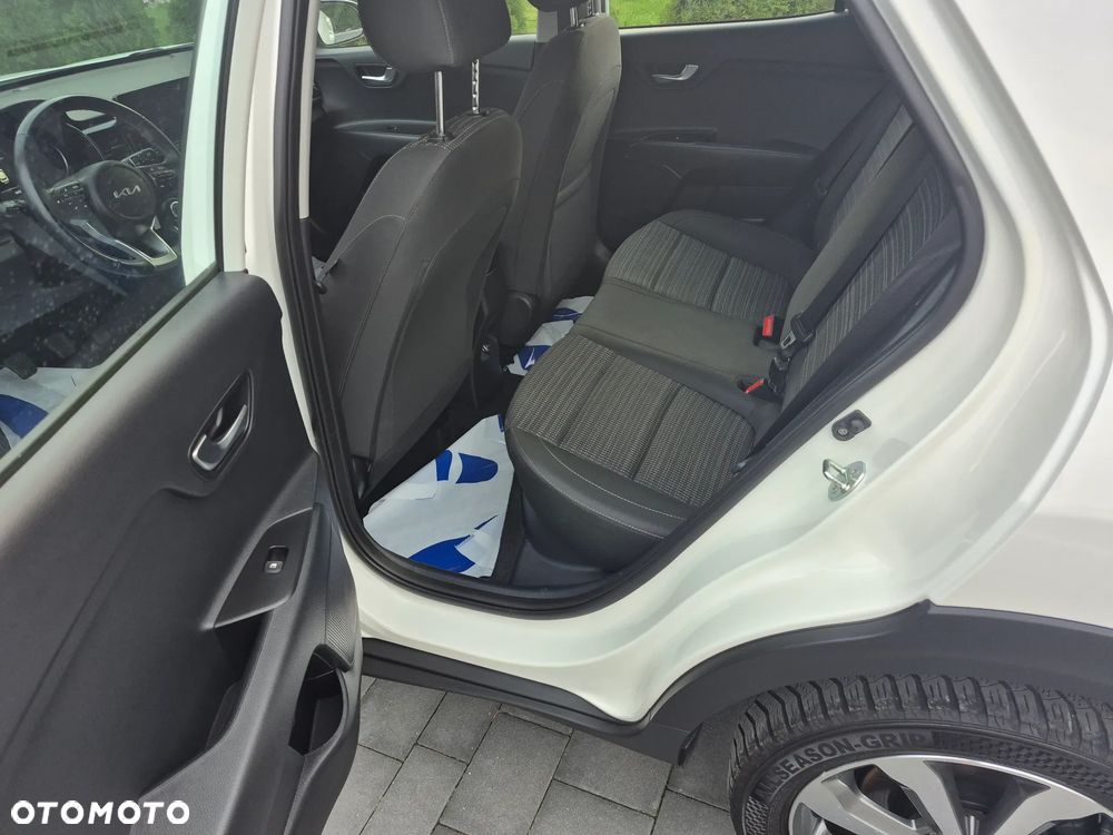 Kia Stonic - 23