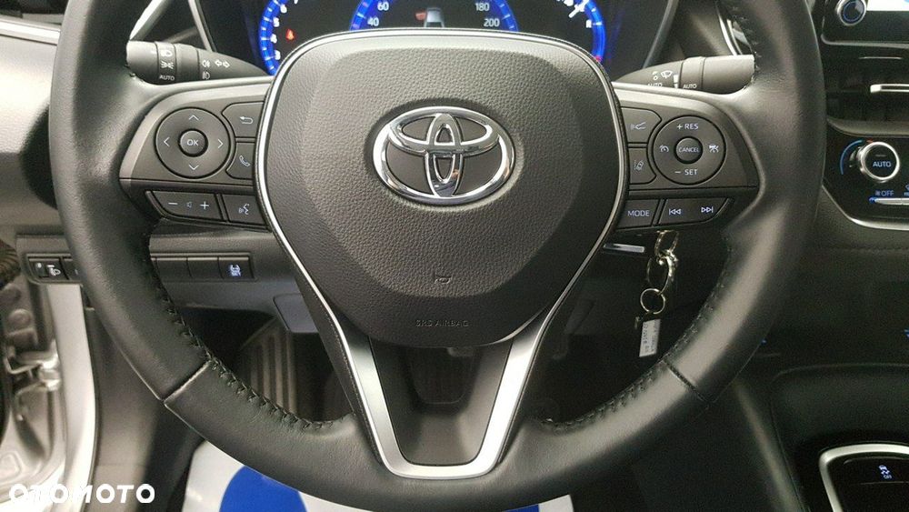Toyota Corolla - 23