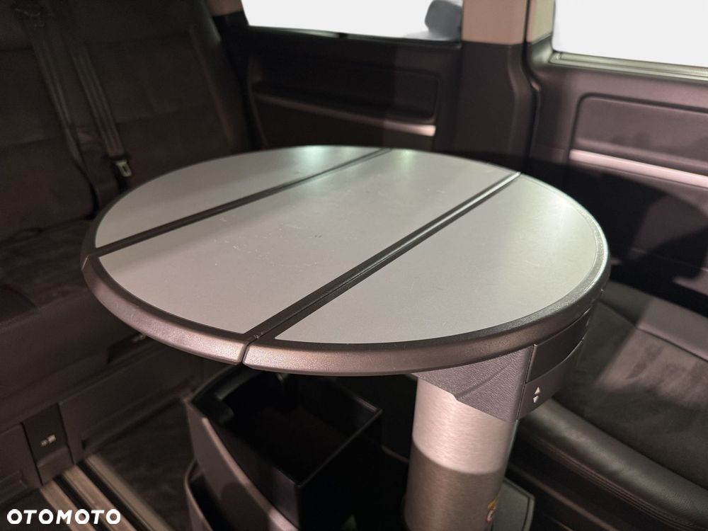 Volkswagen Multivan - 15