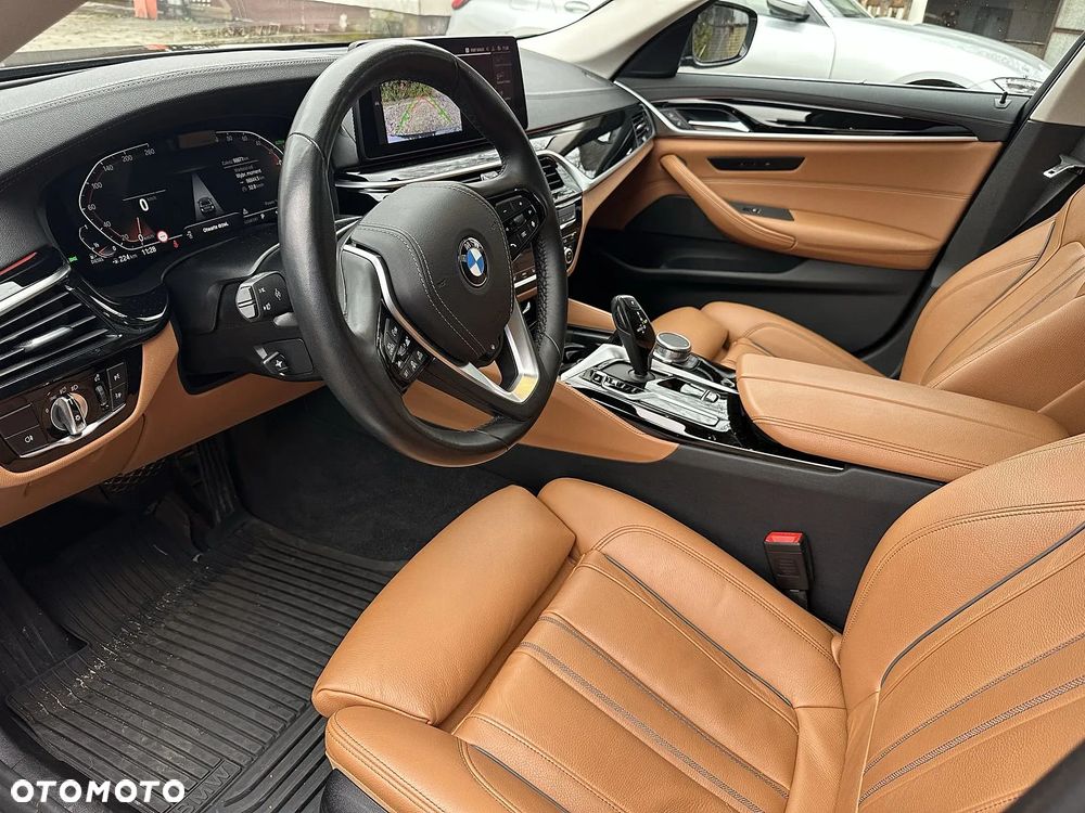 BMW Seria 5 540d xDrive Luxury Line - 11