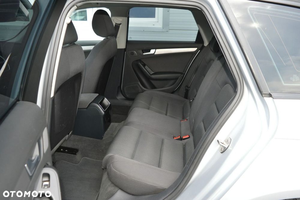 Audi A4 Avant 2.0 TDI - 30