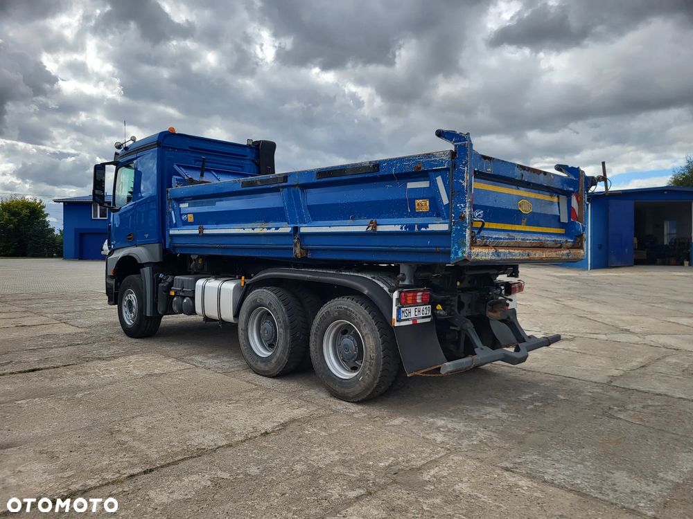Mercedes-Benz AROCS 2643 6x4 wywrotka Meiller Bordmatic z Niemiec - 11
