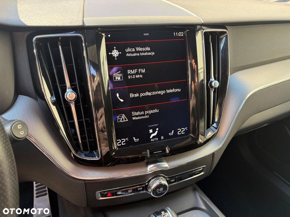 Volvo XC 60 T5 AWD R-Design - 17