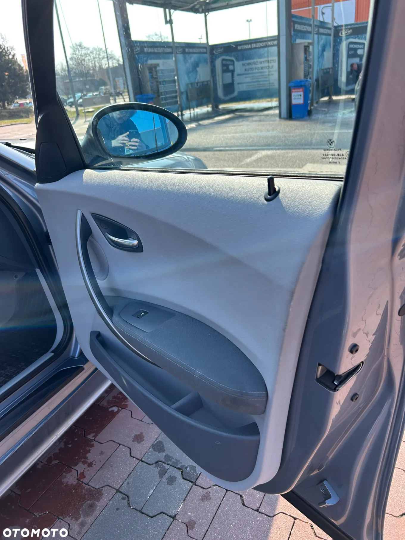 BMW Seria 1 120d - 24