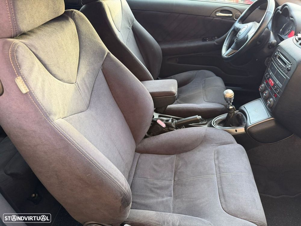 Alfa Romeo GT 1.9 JTD M-JET Blackline - 6