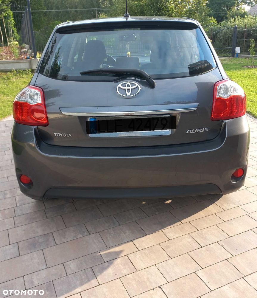 Toyota Auris - 4