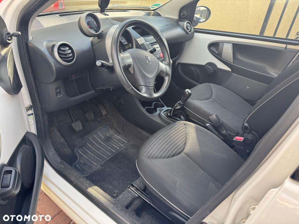 Peugeot 107 1.0 Happy - 11