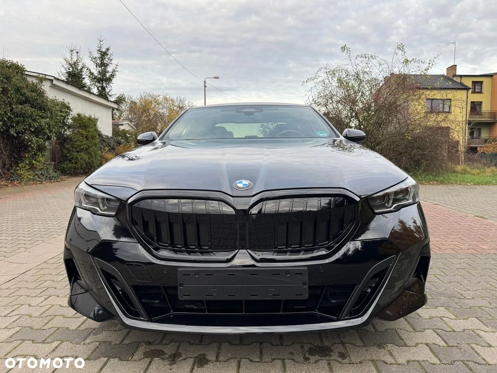 BMW Seria 5 520i Touring - 9