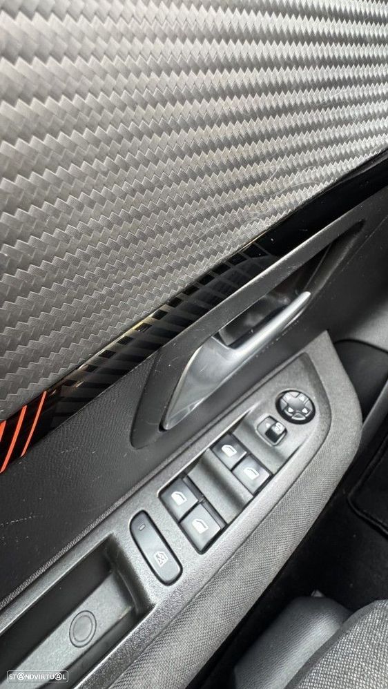 Peugeot e-208 50 kWh Allure - 24