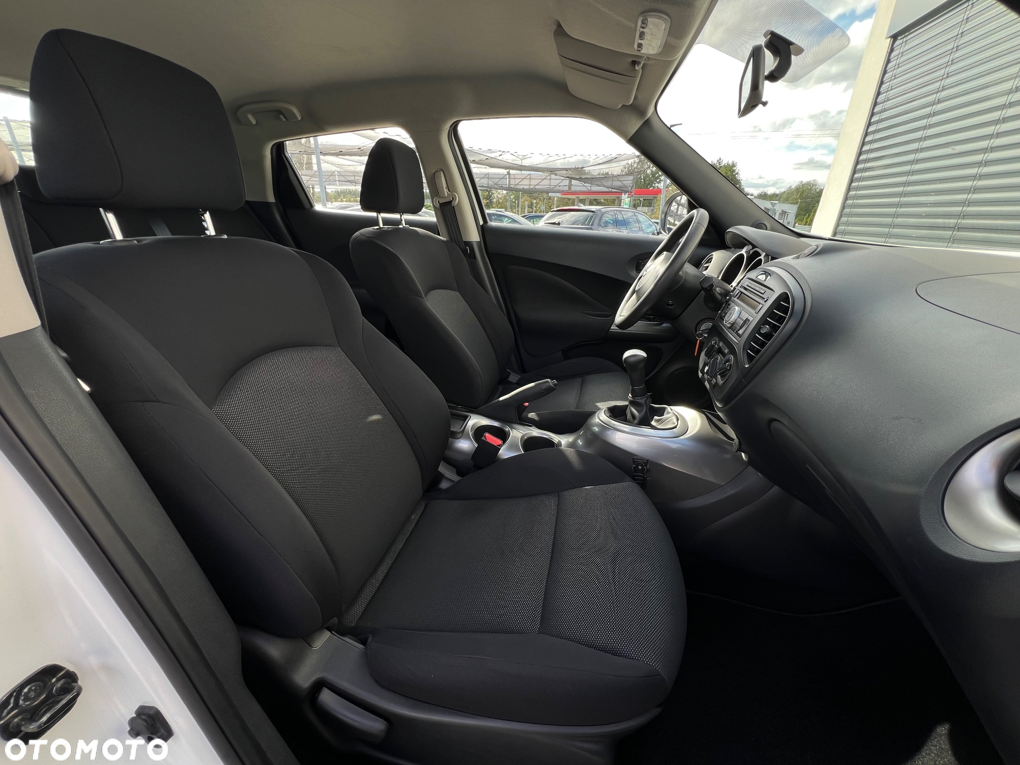 Nissan Juke 1.6 Visia - 28