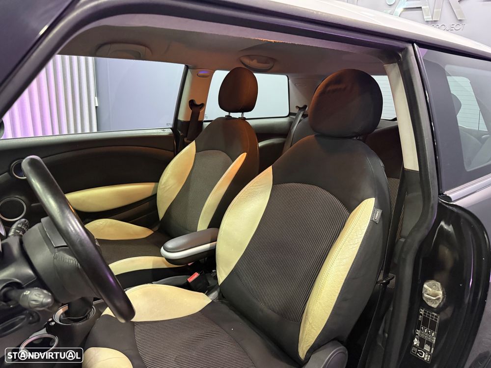 MINI 3 Portas Cooper D - 12