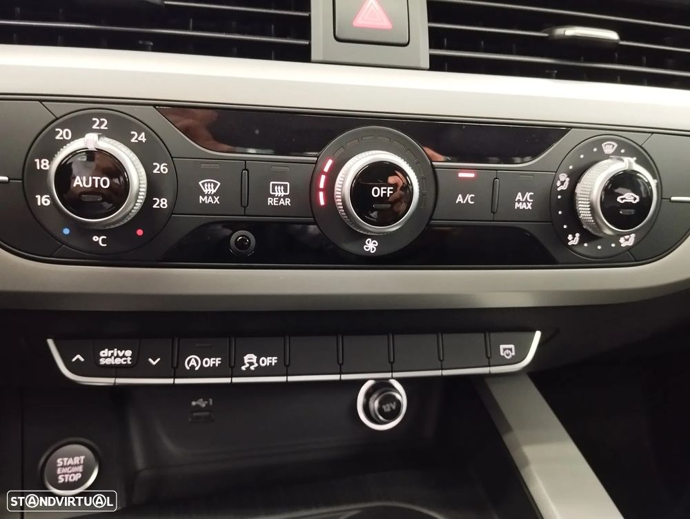 Audi A4 40 TDI S tronic - 28
