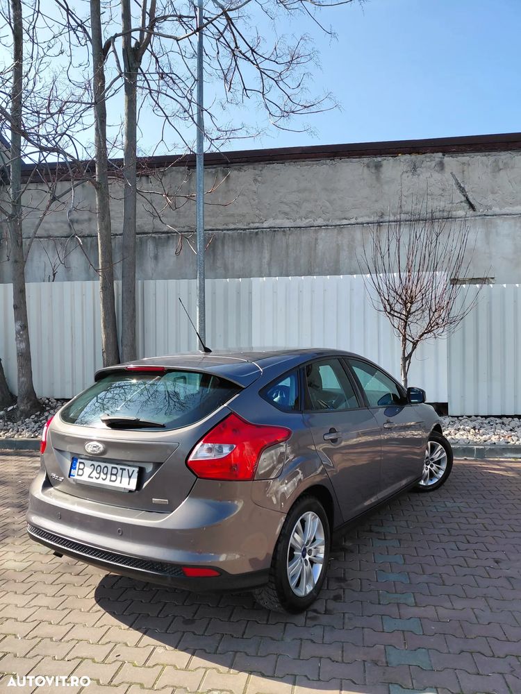 Ford Focus 1.6 TDCi DPF Champions Edition - 3