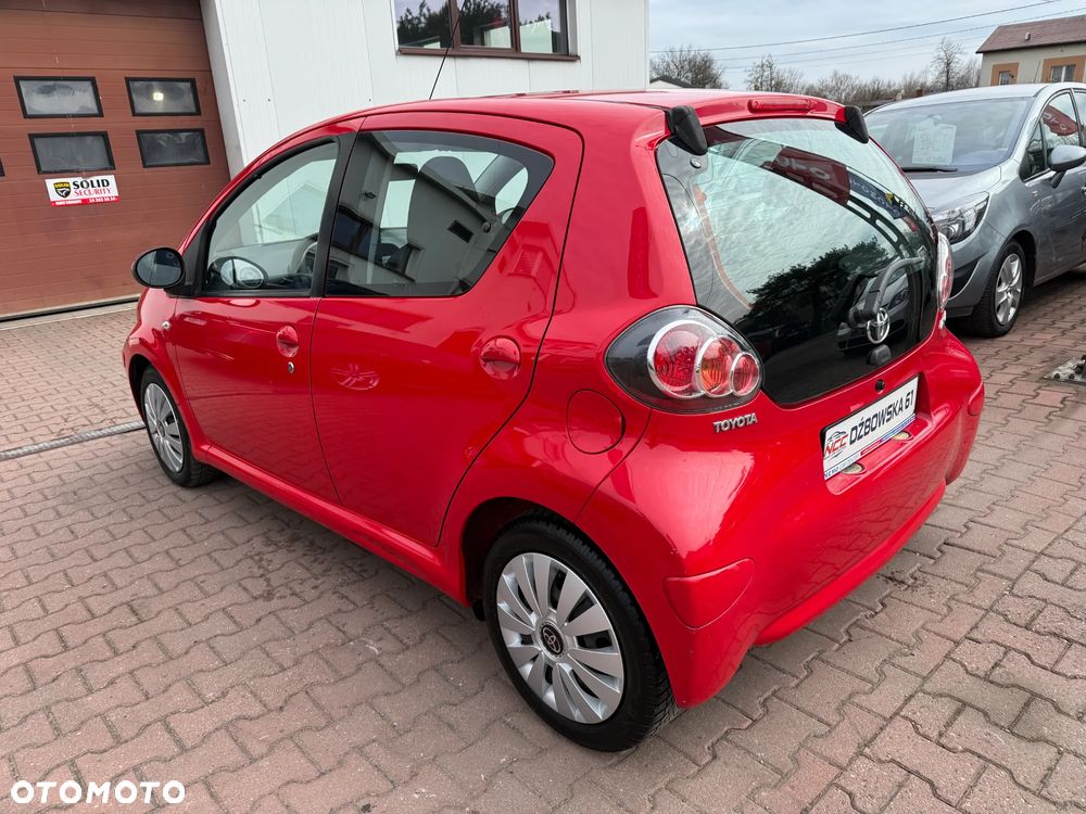 Toyota Aygo CoolRed - 8